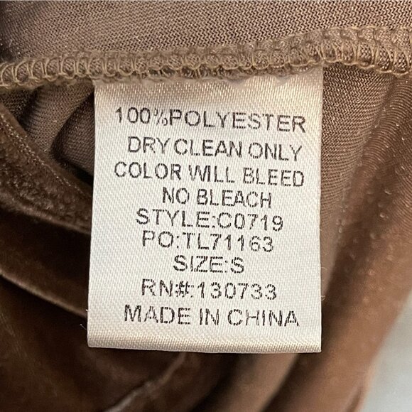 Umgee Women Velvet Soft Heavy Mocha Long Sleeve Collared Button Up Shirt S - Picture 10 of 10